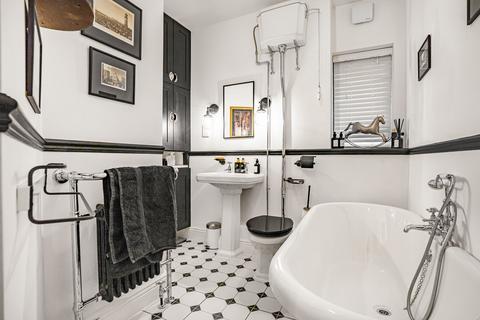 3 bedroom apartment for sale, St. John Street, London, EC1V
