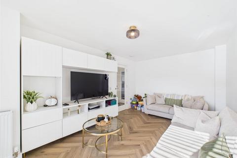 undefined, Invictus Lane, Perth PH1