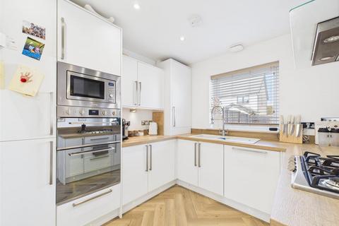 undefined, Invictus Lane, Perth PH1