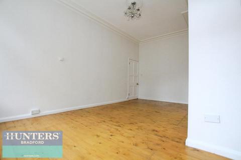 Studio to rent, Chellow Grange, Chellow Lane, Bradford, BD9