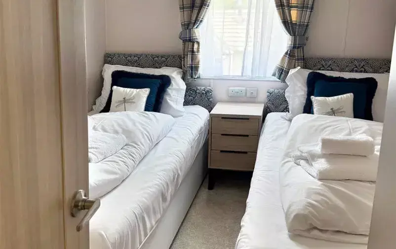 Photo 21 06 2025 13 42 28 Edit 2 Web 802x505 F50 5