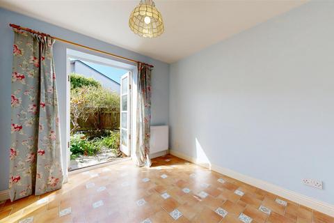 undefined, Lyme View, High Street, Fortuneswell, Portland
