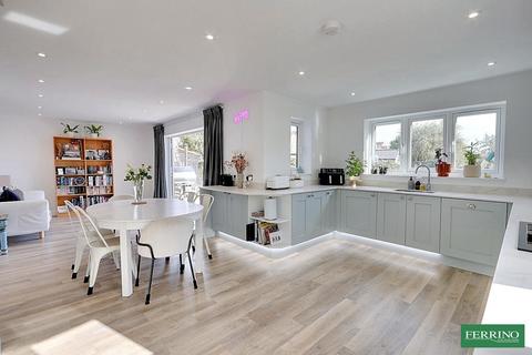 undefined, (4 Bed & 2 En-Suite), Beachley Road, Tutshill, Chepstow, Monmouthshire. NP16 7DJ