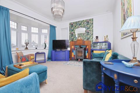 5 bedroom detached house for sale, Lunts Heath Road, Widnes, WA8
