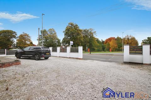 5 bedroom detached house for sale, Lunts Heath Road, Widnes, WA8