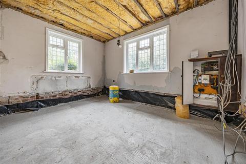 Lye Cottage Lye Lane, Bricket Wood, St Albans, AL2 3TQ