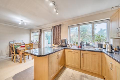 4 bedroom semi-detached house for sale, Brampton Grove, Harrow