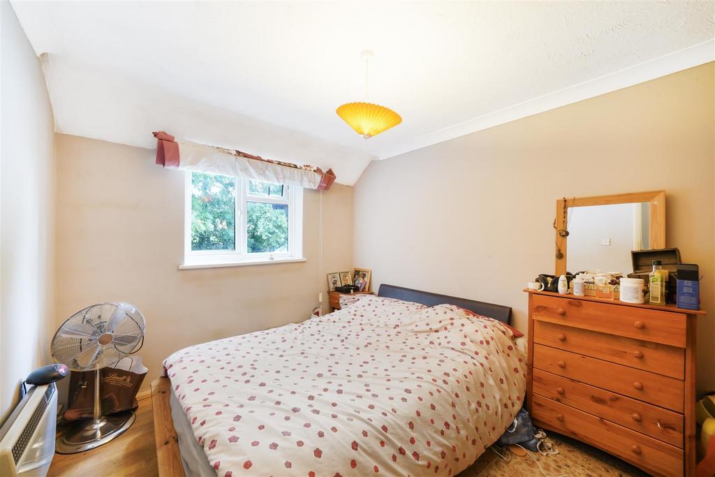 10 Foxlees, Elms Lane - 3bw U7 Bc Q3 Hakl2 X554lq.jpg