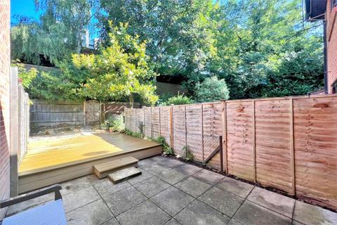 undefined, Heathside Road, Woking GU22