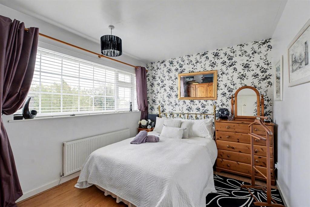 Bedroom 2 1.jpeg