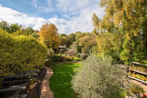 10 Heath Road, Helpston, Peterborough, PE6 7EG