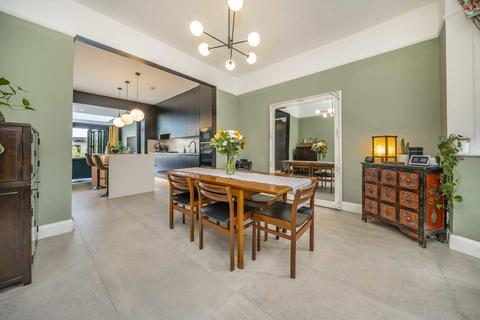 5 bedroom detached house for sale, Claigmar Gardens, London N3