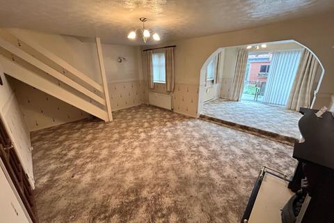 3 bedroom terraced house for sale, Wood Street, Warwickshire CV12