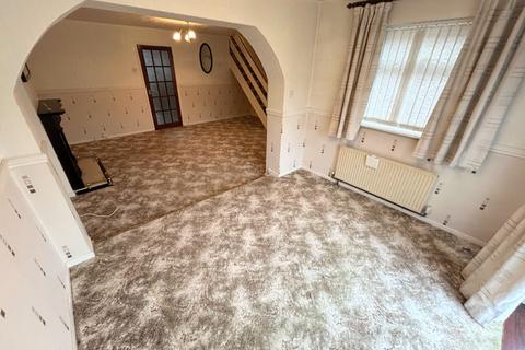 3 bedroom terraced house for sale, Wood Street, Warwickshire CV12