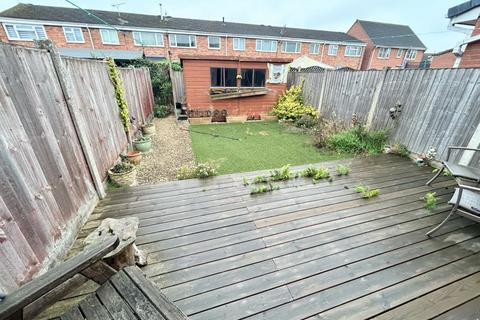 3 bedroom terraced house for sale, Wood Street, Warwickshire CV12