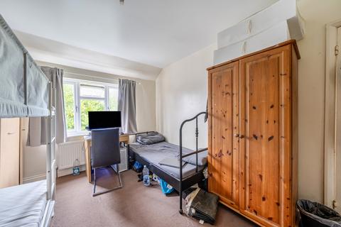 5 Walton Drive, Harrow, HA1 4XB