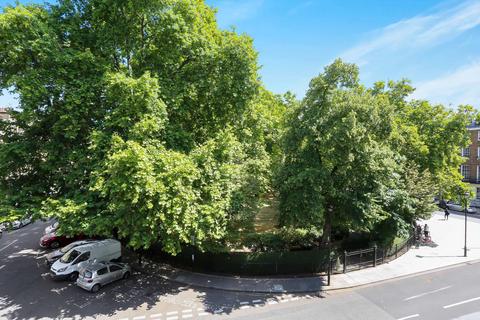 2 bedroom flat to rent, Dorset Square, London, NW1