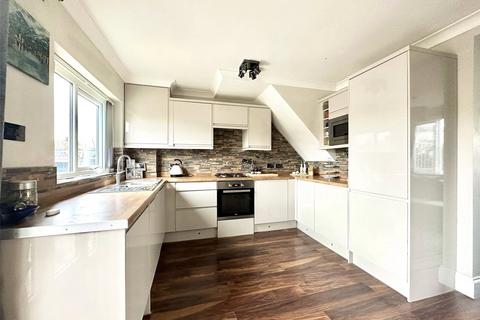 3 bedroom semi-detached house for sale, Gasson Road, Swanscombe, Kent, DA10