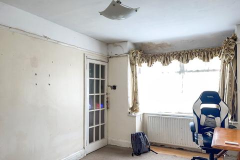 2 bedroom end of terrace house for sale, St Andrews Road, Worthing, BN13