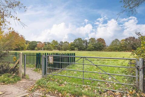 undefined, Lindsey Road, Denham UB9