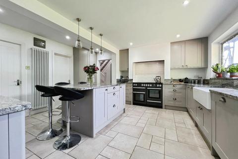6 Collison Place, Tenterden, TN30 7BU