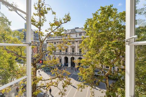 3 bedroom flat for sale, Marconi House, The Strand, London, WC2R