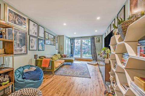 Flat 2, 12 Andre Street, London, E8 2AA