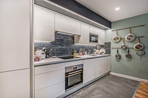 2 bedroom flat for sale, Andre Street, Hackney, London, E8