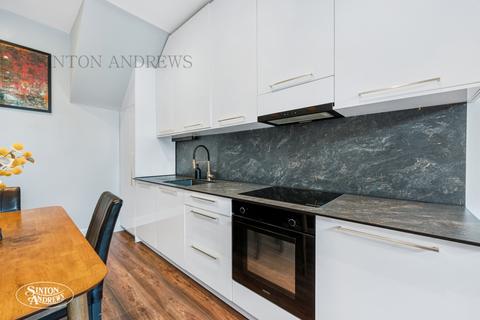 3 bedroom apartment for sale, Darwin Road, Ealing, W5