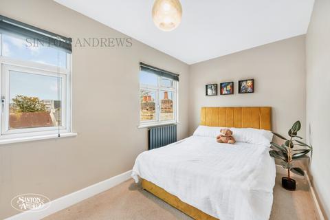 3 bedroom apartment for sale, Darwin Road, Ealing, W5