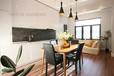 3 bedroom apartment for sale, Darwin Road, Ealing, W5