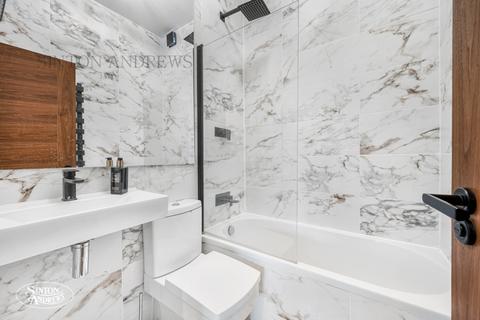 3 bedroom apartment for sale, Darwin Road, Ealing, W5