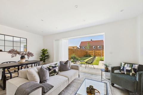 2 bedroom semi-detached house for sale, Little Green Lane,Croxley Green,Rickmansworth,WD3 3JJ