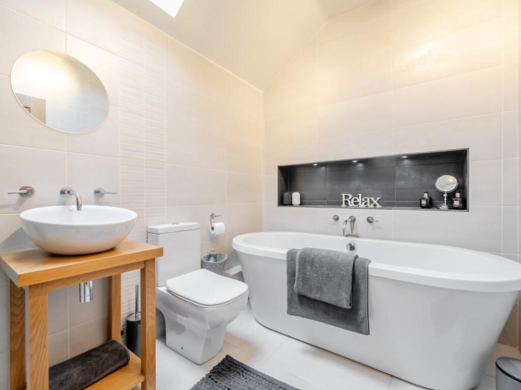 1365838-19-68ed05...