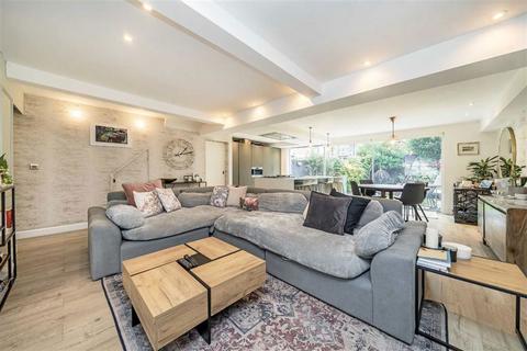 undefined, Burgos Grove, London SE10