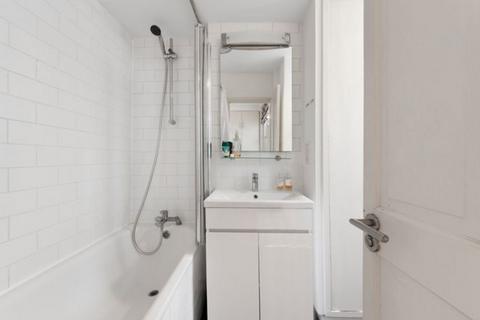 1 bedroom apartment to rent, Carrington Street, London, W1J 7