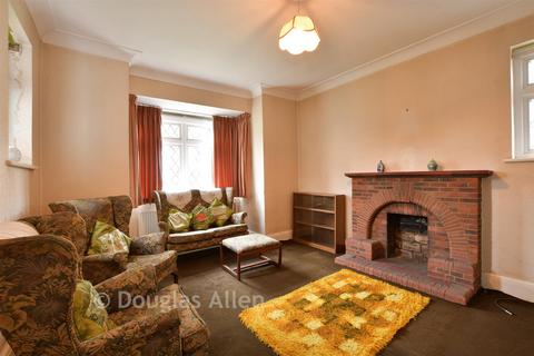 3 bedroom detached house for sale, Rockingham Avenue, Hornchurch RM11