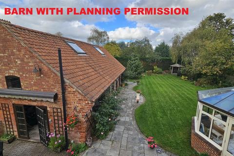 5 bedroom detached house for sale, Aslockton Road, Scarrington