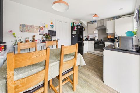 3 bedroom end of terrace house for sale, Harrier Way, Diss