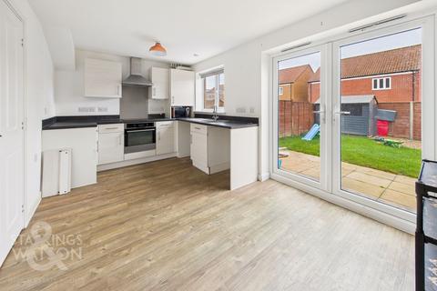 3 bedroom end of terrace house for sale, Harrier Way, Diss