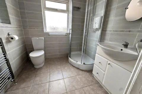 2 bedroom detached bungalow for sale, The Parkway, Canvey Island SS8
