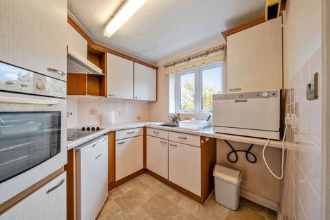 1 bedroom apartment for sale, Cathedral View Court, Cabourne Avenue, Lincoln, Lincolnshire, LN2