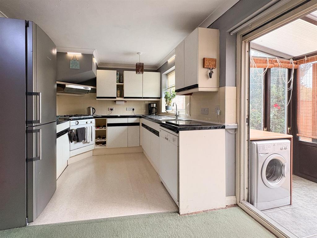 Kitchen Conservatory.jpg