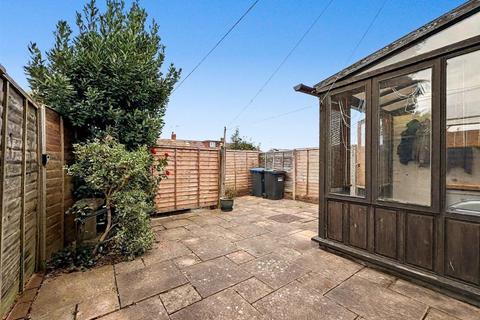 3 bedroom end of terrace house for sale, Fairlea Close, Burgess Hill