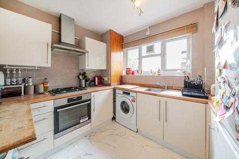 2 bedroom flat for sale, Paradise Road, London, SW4