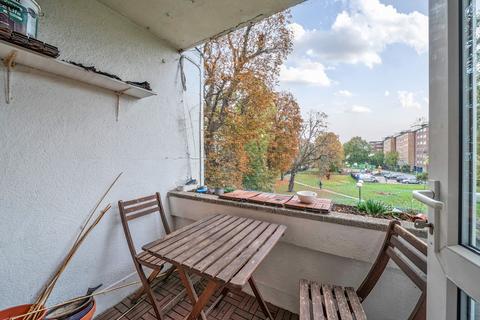 2 bedroom flat for sale, Paradise Road, London, SW4