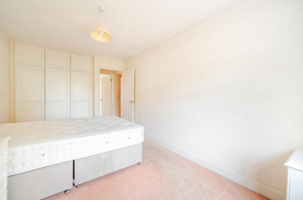 1369334-11-68ef7e...