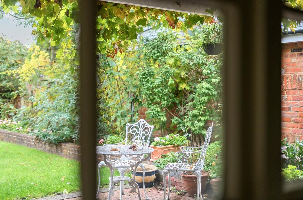 1369334-16-68ef7d...