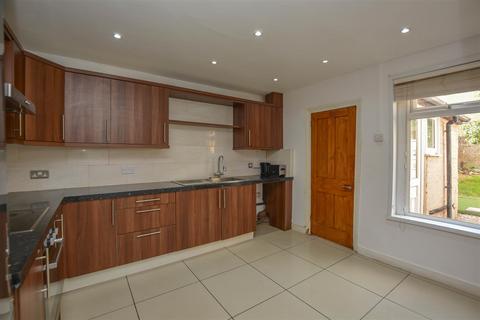 2 bedroom house for sale, Ongar Road, Brentwood