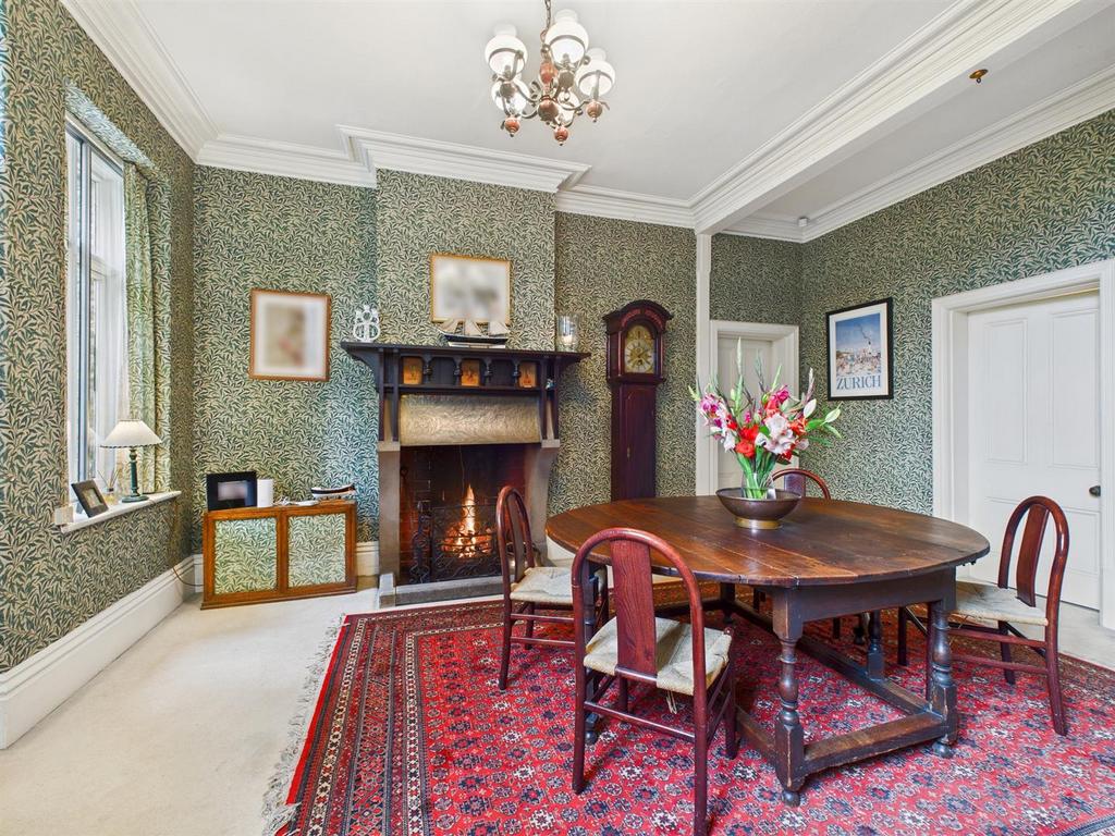 CAM03145 G0-PR0418-STILL003.jpg